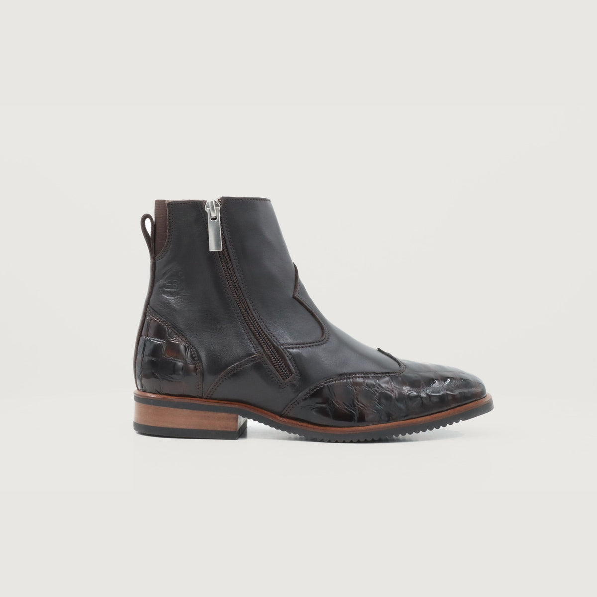 Monroe Brown Short Boot in 360 degrees
