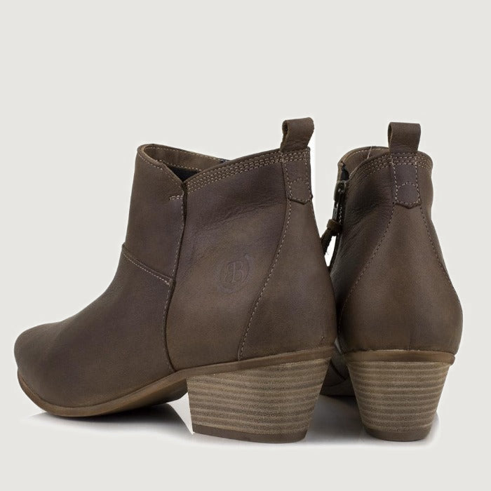 Bareback Roxy waxed leather ankle boots in brown, rear view of the pair