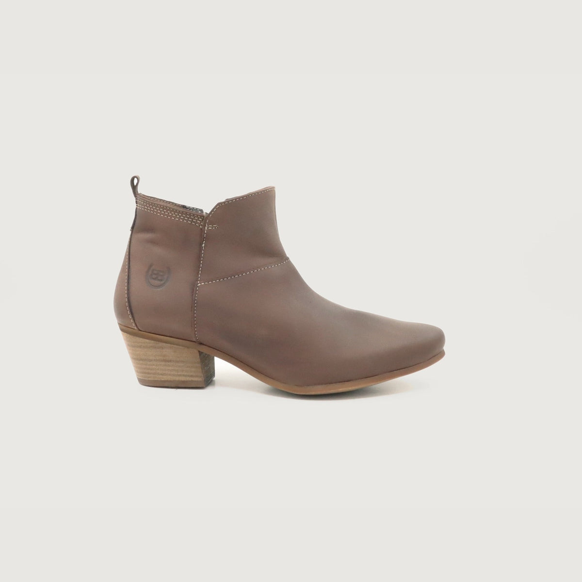 Roxy - Waxed Leather Boots - Size 35 & Size 36 Only - cs in 360 degrees