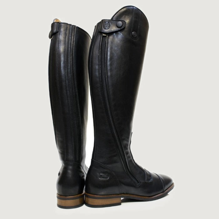 Bareback Graceland long riding field boots in black leather, rear view of the pair