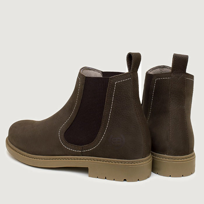 Bareback Toddy suede Chelsea boots in brown, rear three-quarter view of the pair