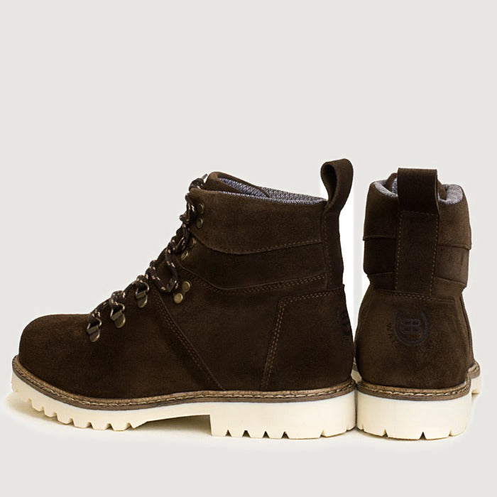 Bareback Chicago waterproof suede boots in brown, rear three-quarter view of the pair