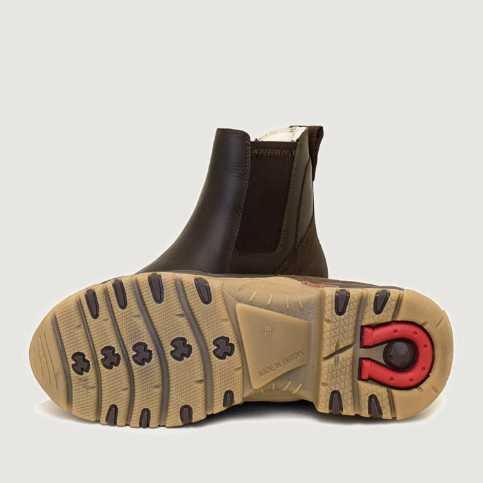 Bareback Ottawa Storm waterproof short boots in brown, close-up of the tan grip outsole