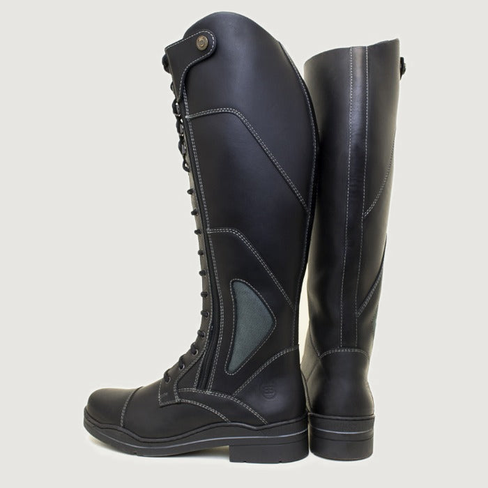 Bareback Kentucky long riding boots in black leather, angled view of the pair