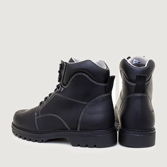 Bareback Buffalo walking boots in black leather, rear three-quarter view of the pair