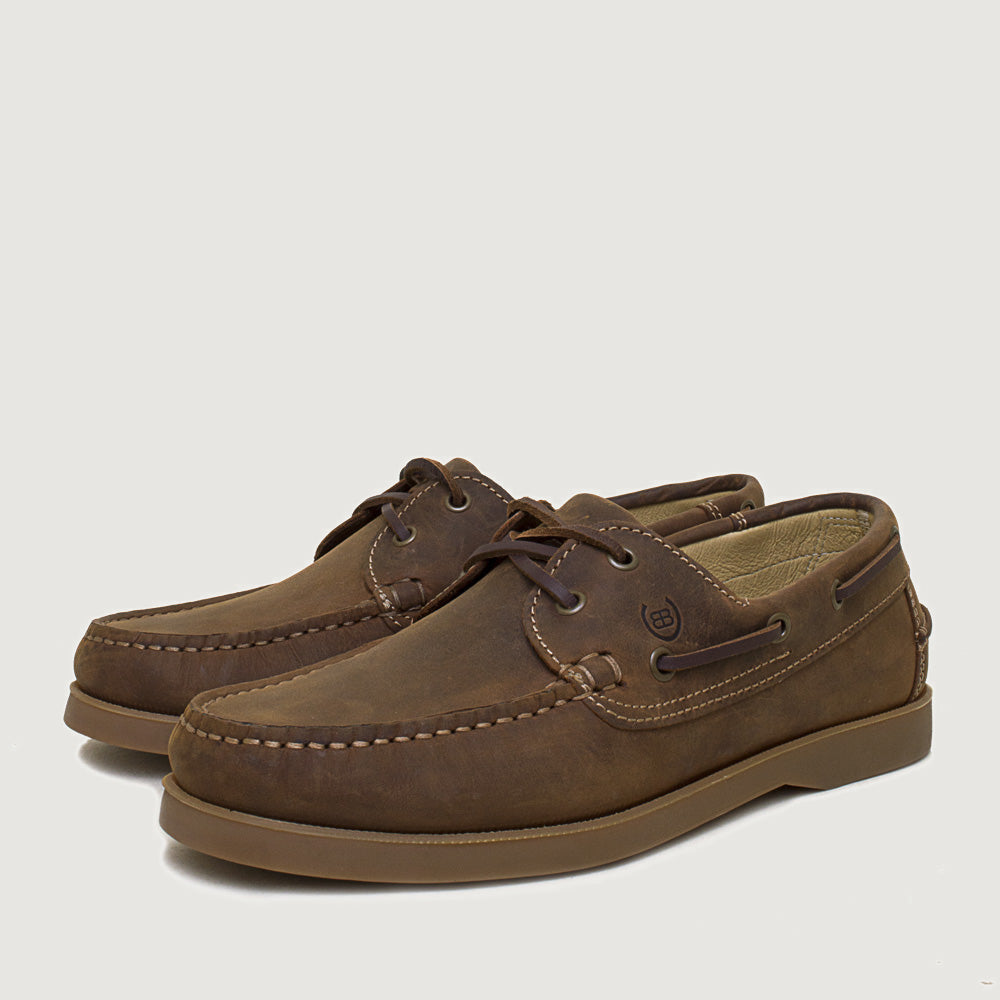 Bareback Barco leather deck shoes in chestnut - toe detail
