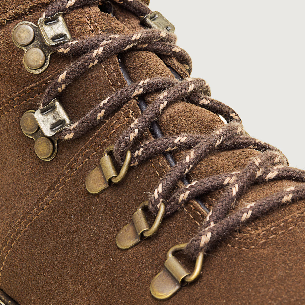 Bareback Chicago waterproof boots in brown leather, close-up of the lace hooks and eyelets