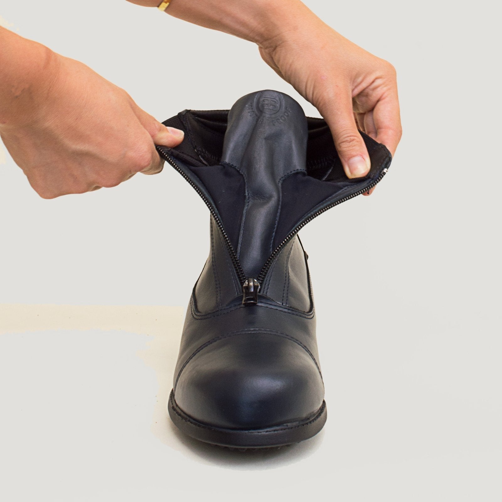 Bareback Idaho Storm waterproof jodhpur riding boots in navy leather, showing the gusset